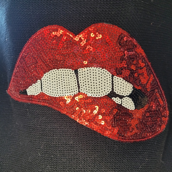 Lip ๐ sequence knit Sweater - Picture 1 of 10